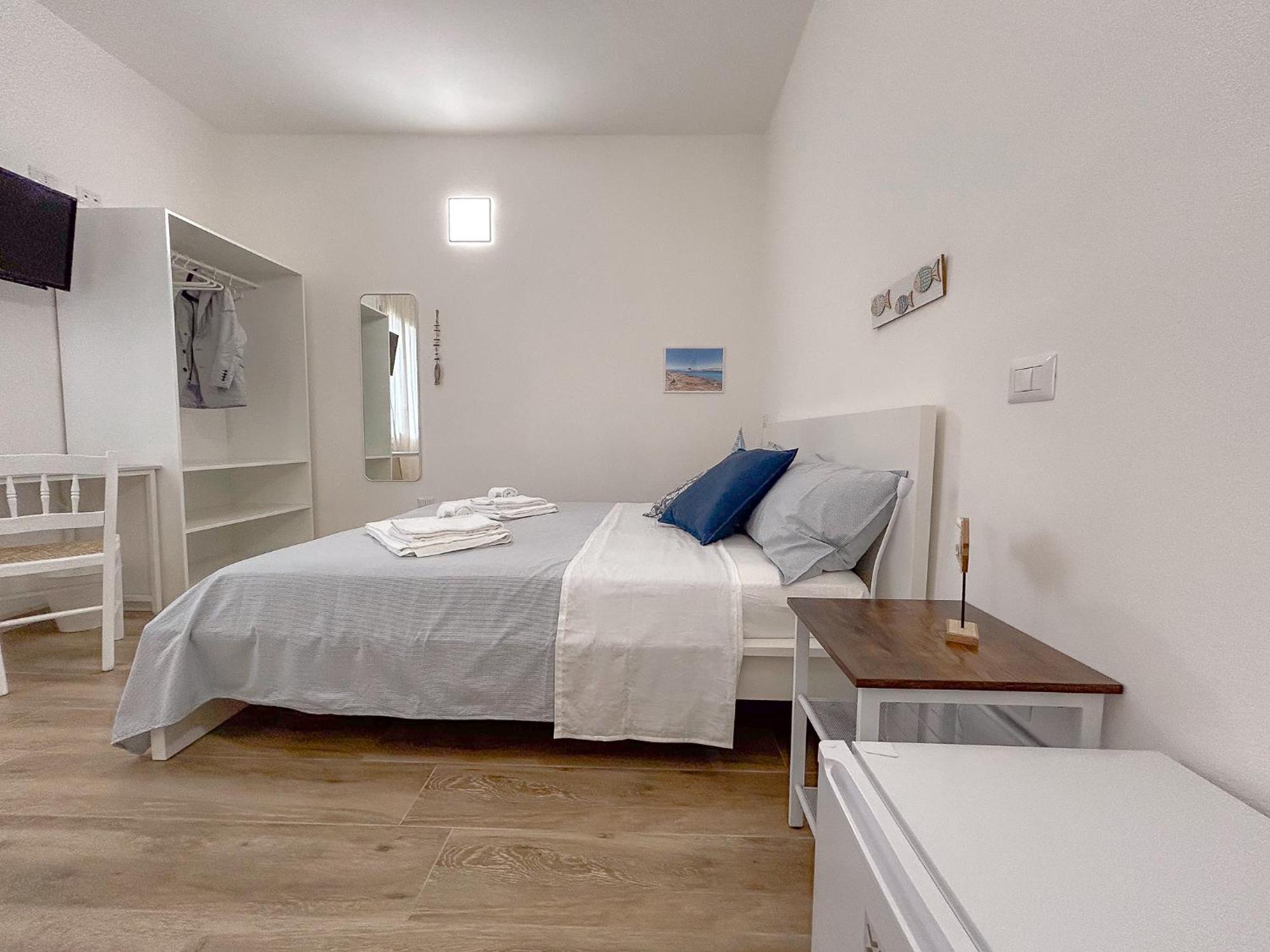La Marina - Rooms In Stintino Kültér fotó
