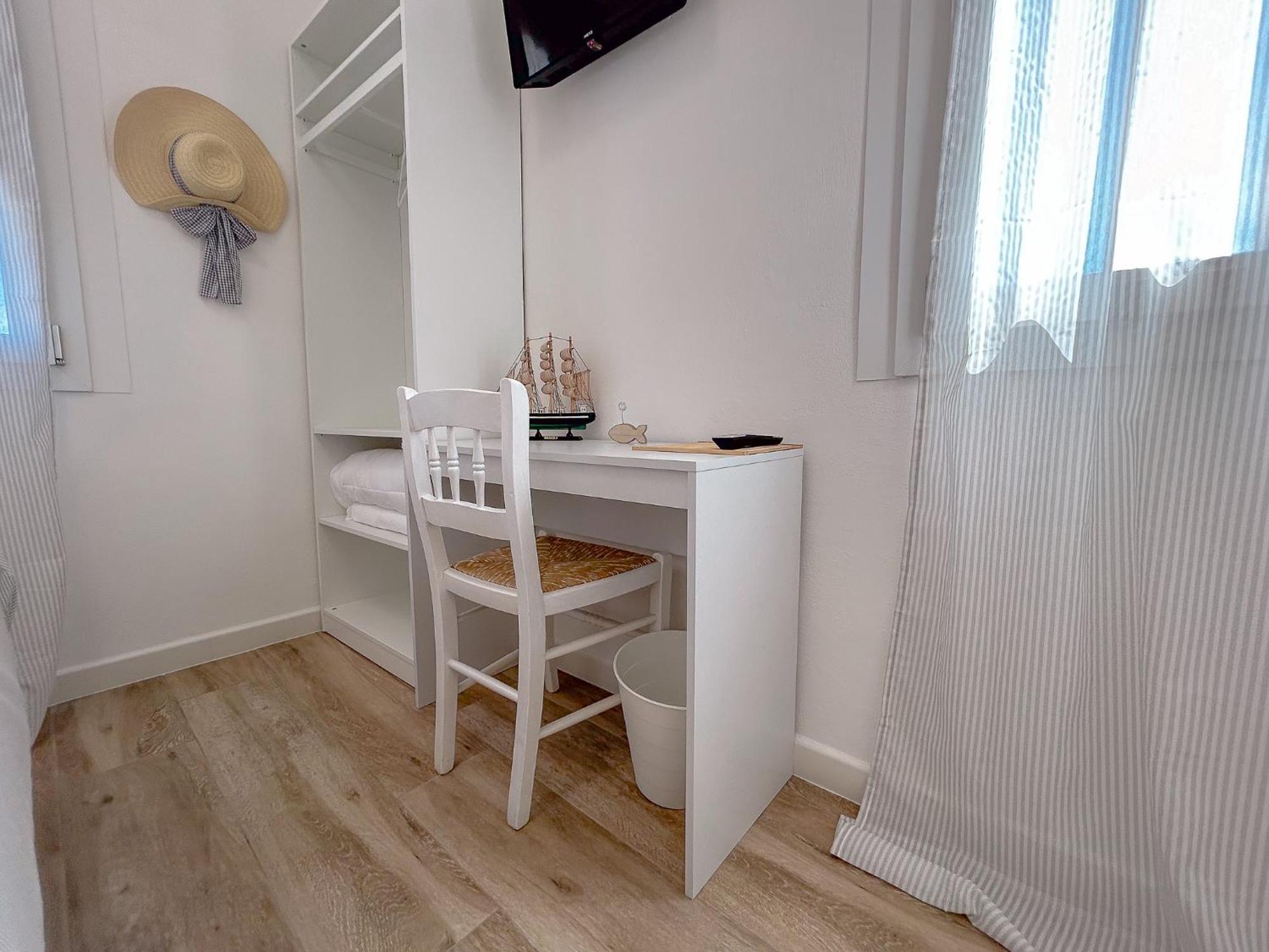 La Marina - Rooms In Stintino Kültér fotó