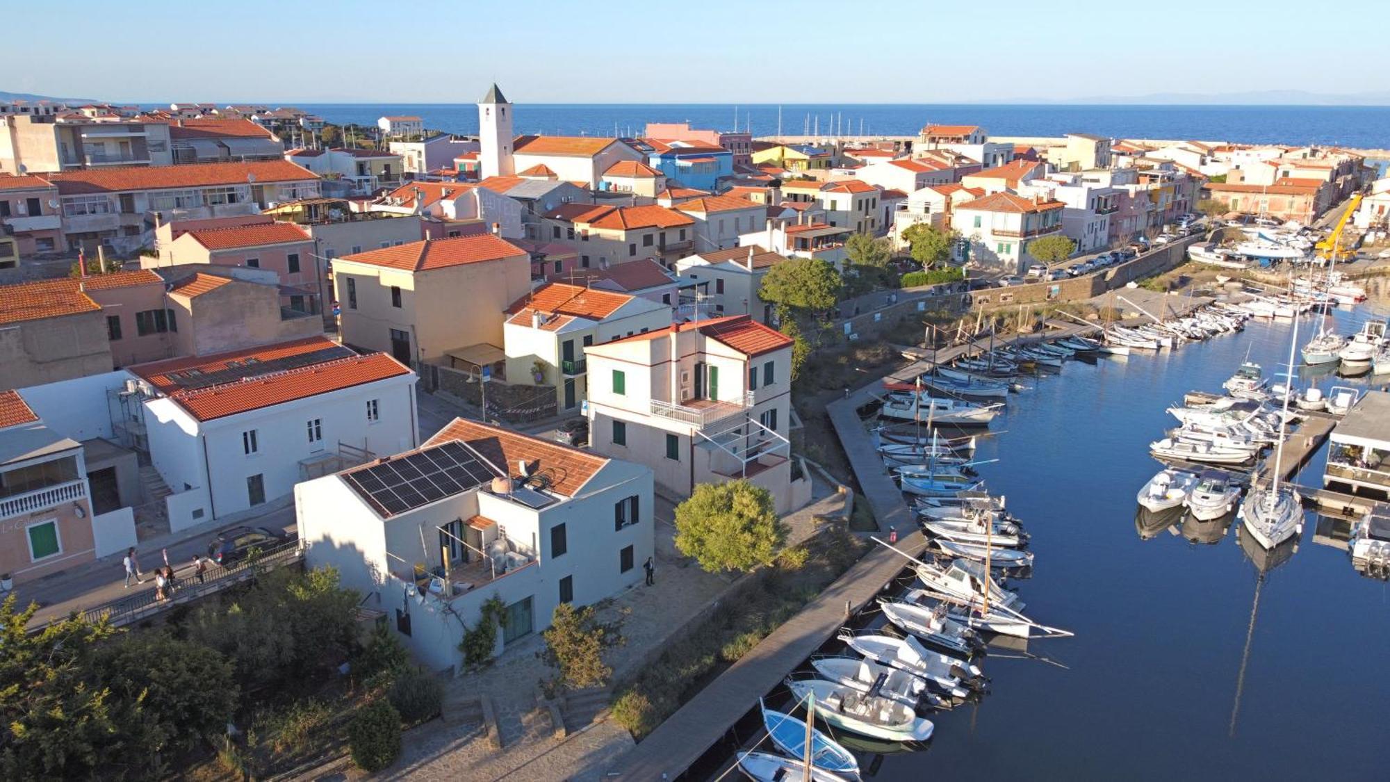La Marina - Rooms In Stintino Kültér fotó